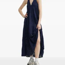 Платье макси с вырезом халтер