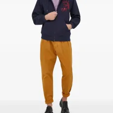 Куртка с капюшоном и вышивкой