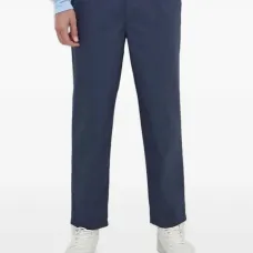 Брюки с карманами и стрелками