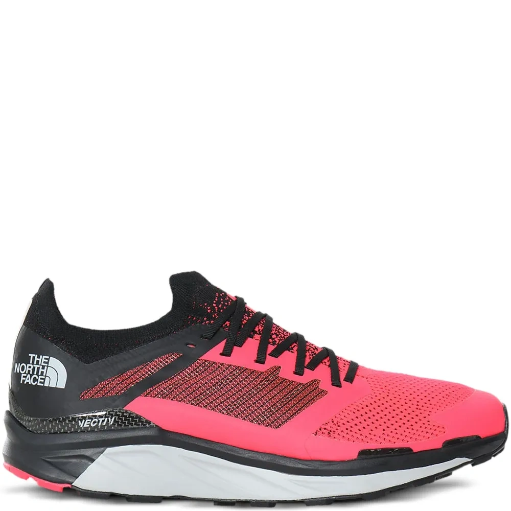 Кроссовки с логотипом