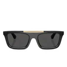 солнцезащитные очки в квадратной оправе