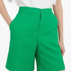 Фактурные шорты с завышенной талией