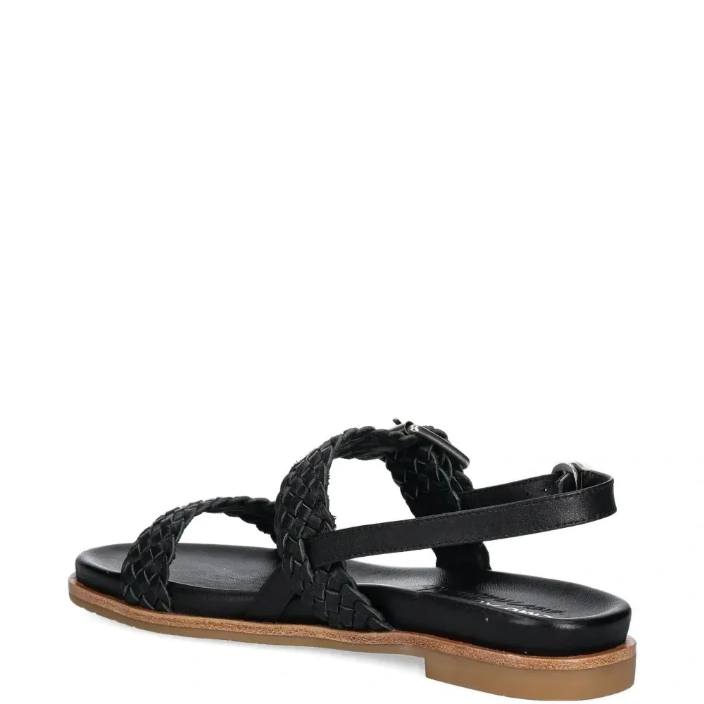 Сандалии с плетеными ремешками