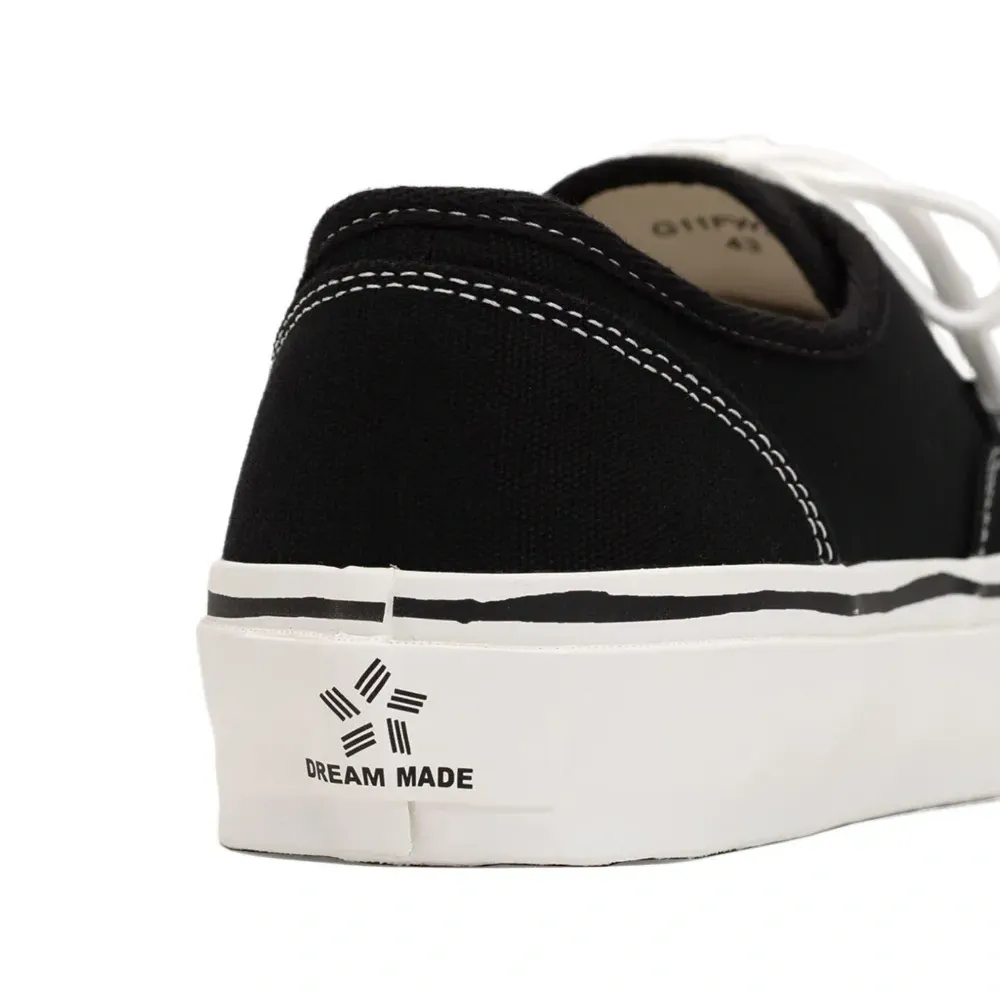 кеды из канваса на шнуровке