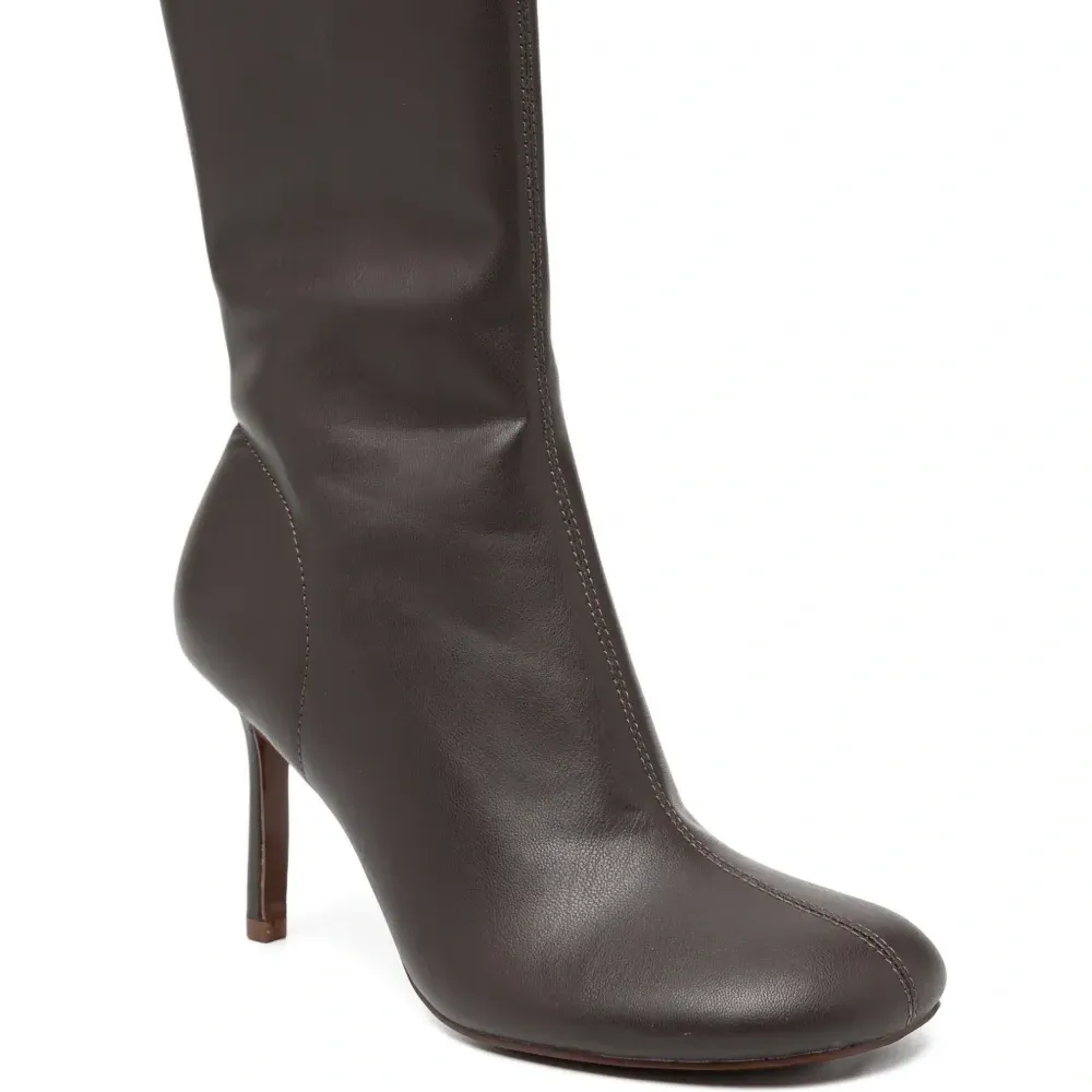 Ботфорты Vivian на каблуке 90 мм Ботфорты Vivian на каблуке 90 мм