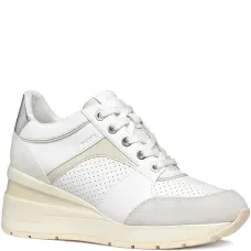 Кроссовки с перфорацией