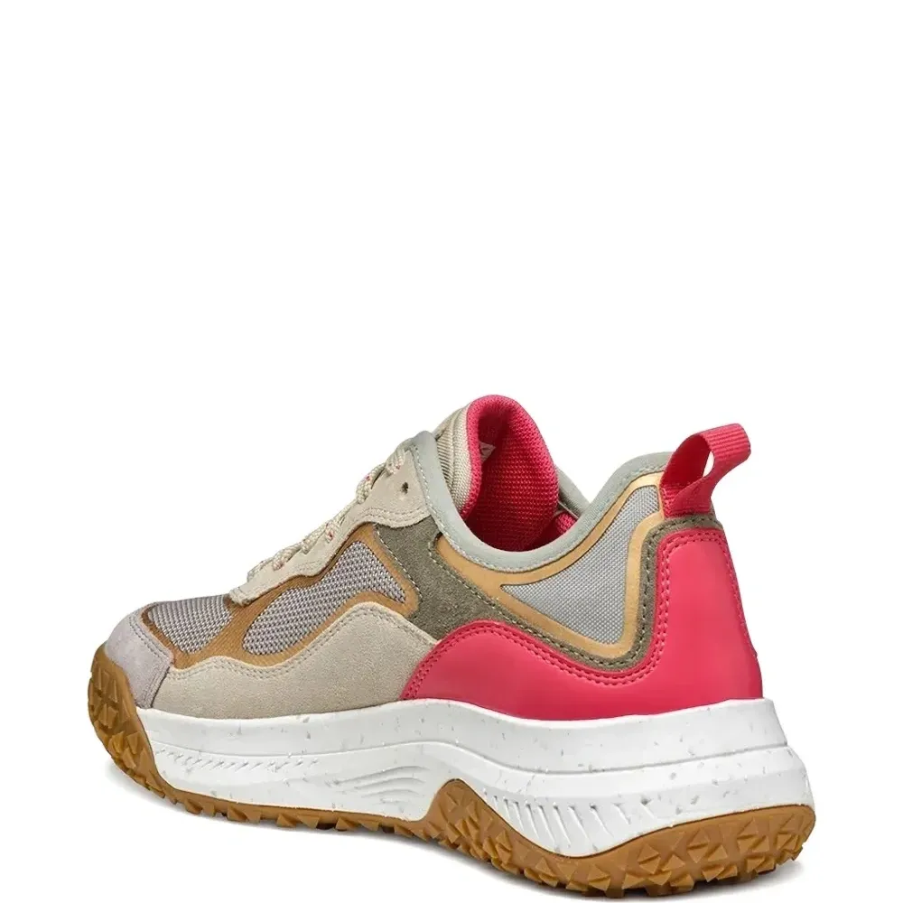 Массивные кроссовки с сетчатыми вставками