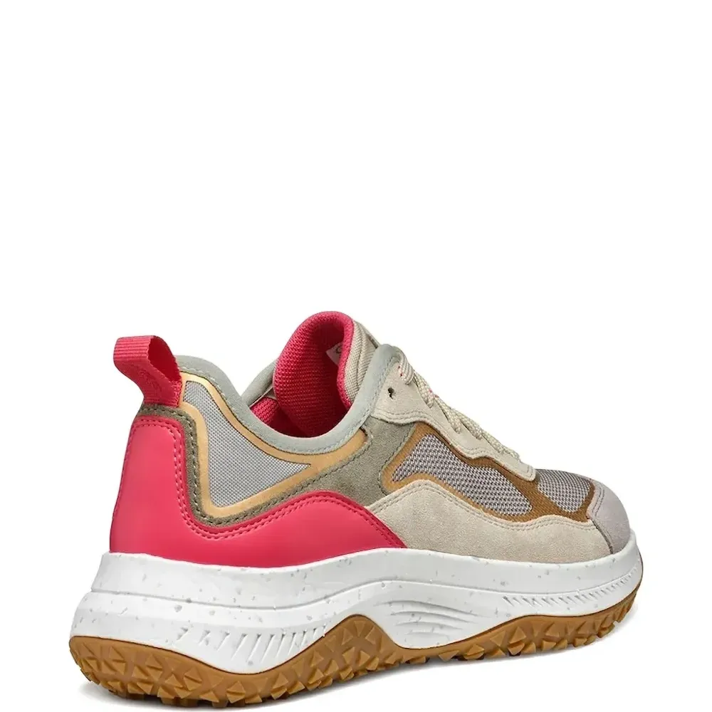 Массивные кроссовки с сетчатыми вставками