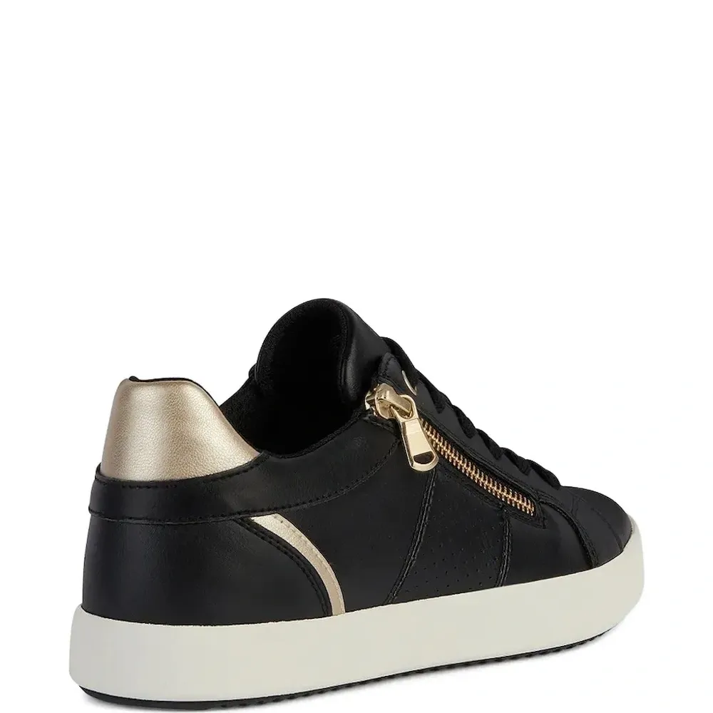 Кроссовки Blomiee на шнуровке Кроссовки Blomiee на шнуровке