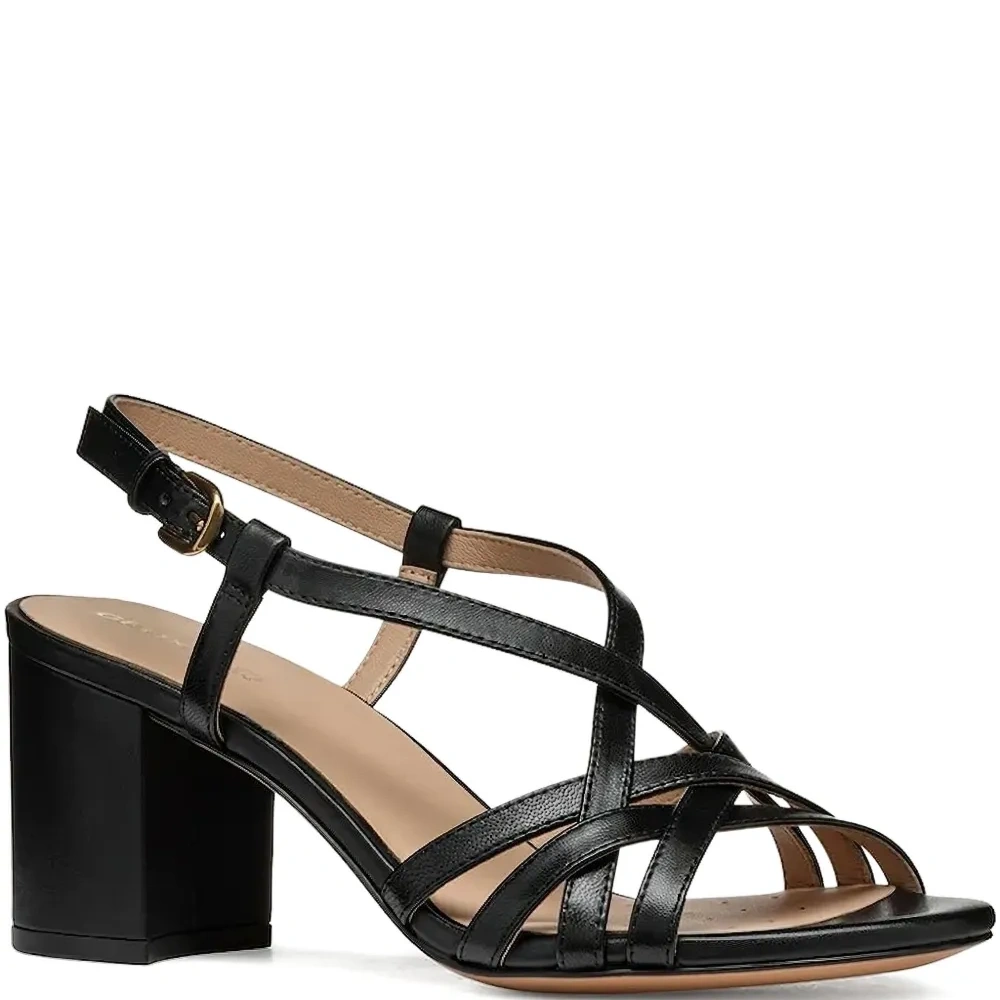 Босоножки на каблуке