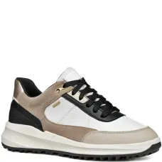 Кроссовки со вставками