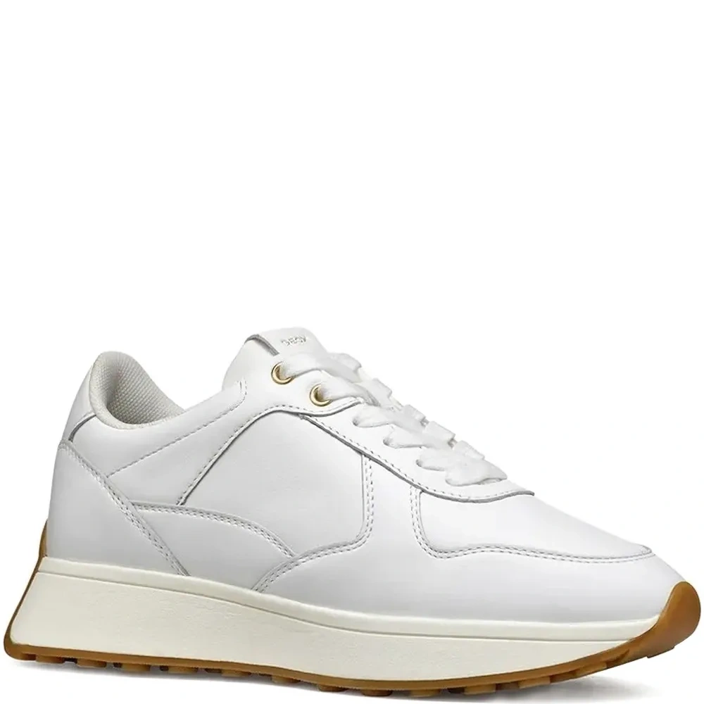 Кроссовки Amabel на танкетке