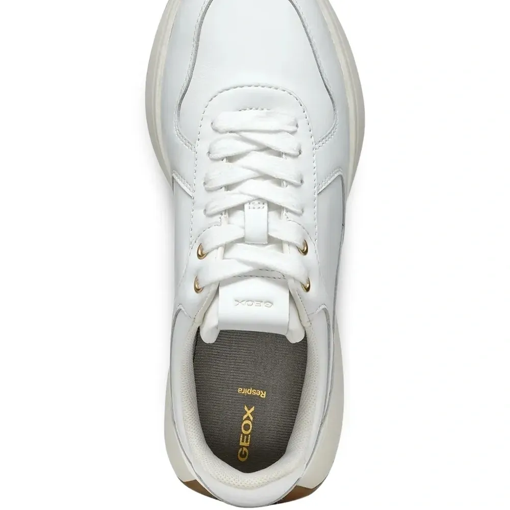 Кроссовки Amabel на танкетке