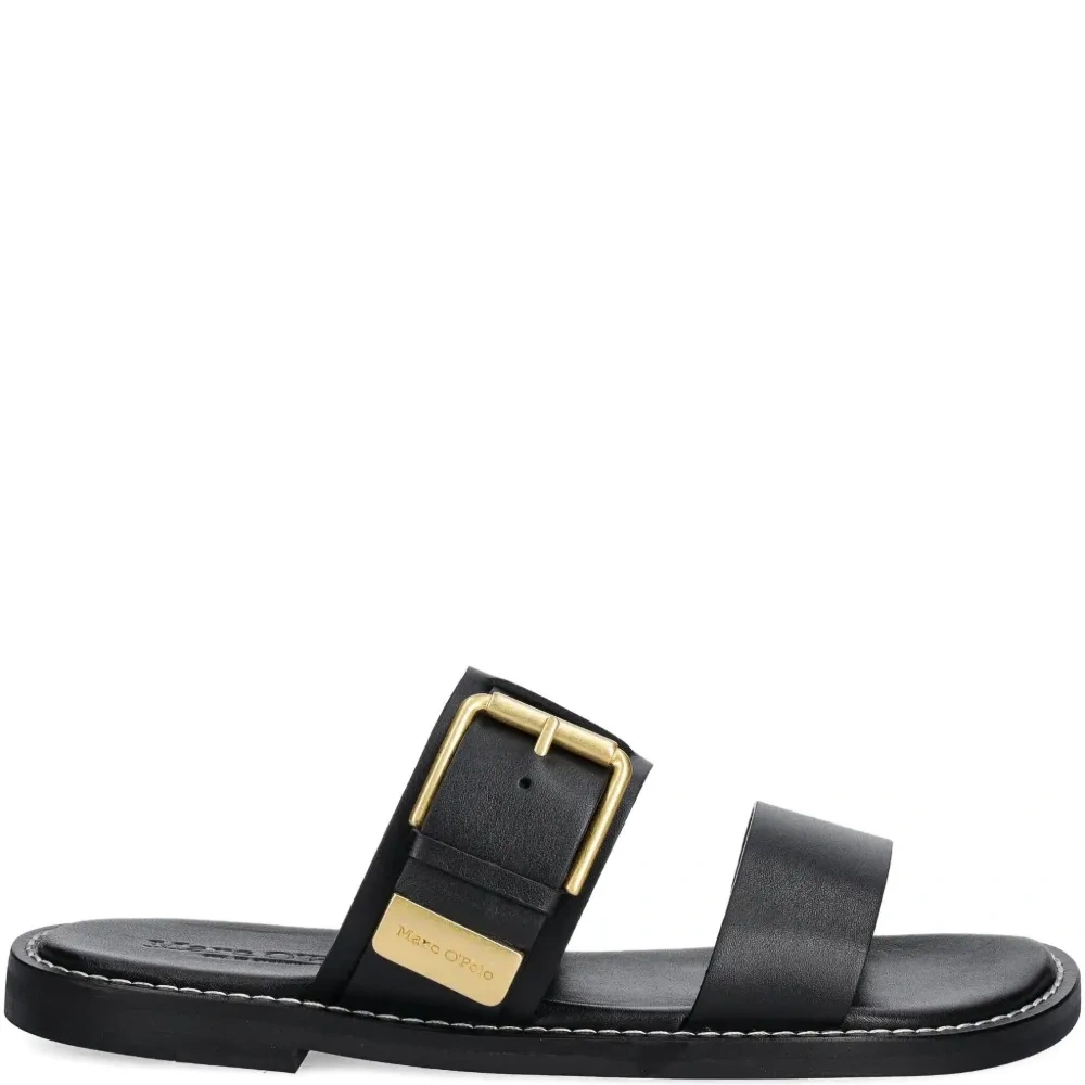 Сандалии с пряжками