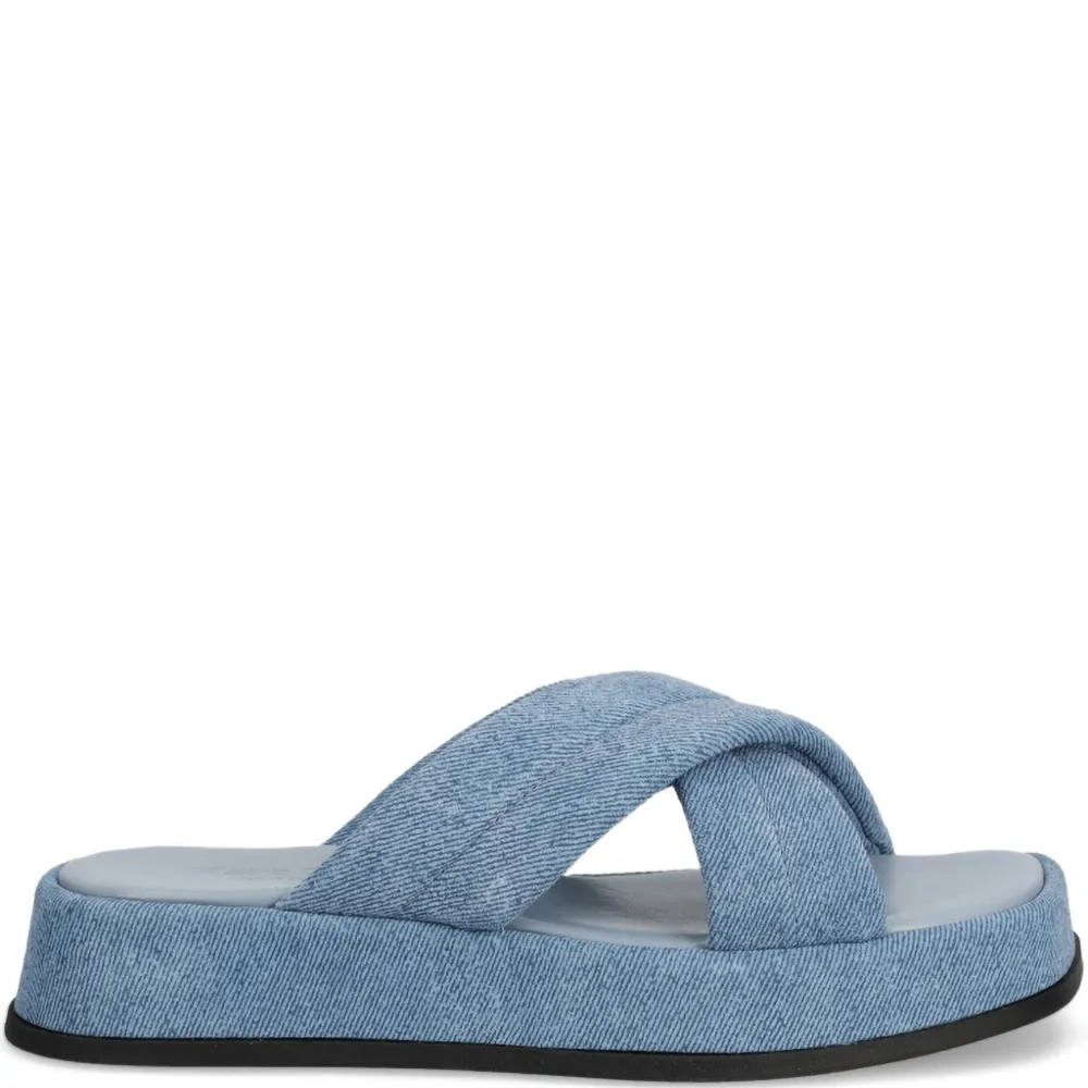 Сандалии с перекрестными ремешками