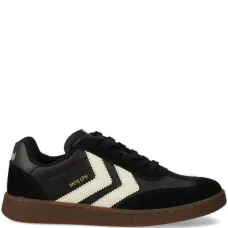 Кроссовки с узором шеврон