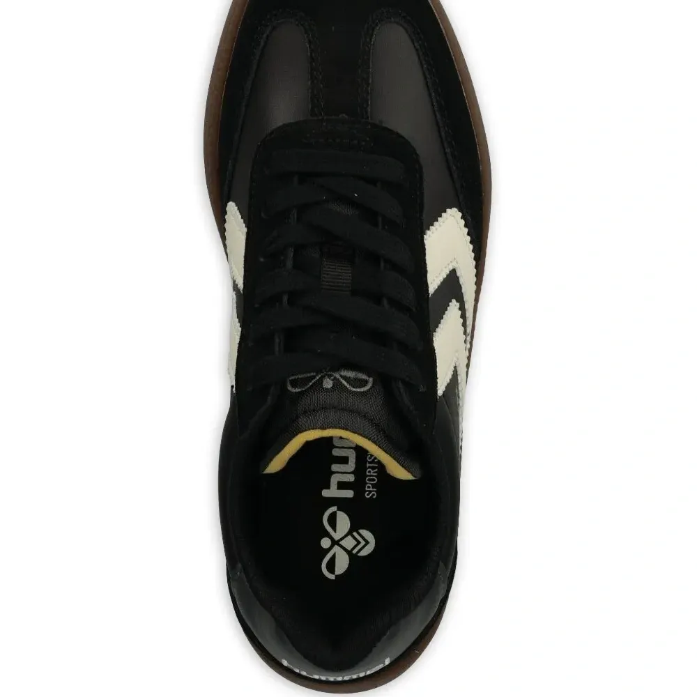 Кроссовки с узором шеврон Кроссовки с узором шеврон