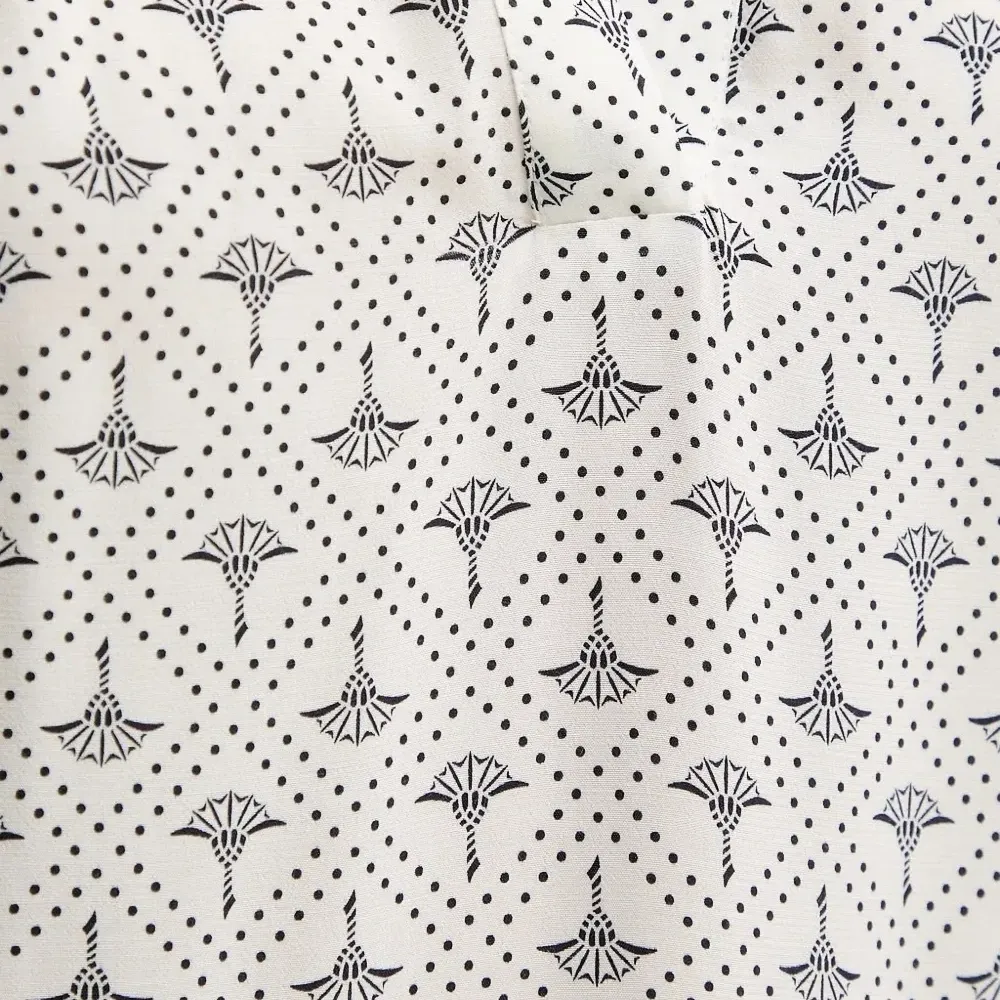 Блузка с короткими рукавами и цветочным принтом Блузка с короткими рукавами и цветочным принтом