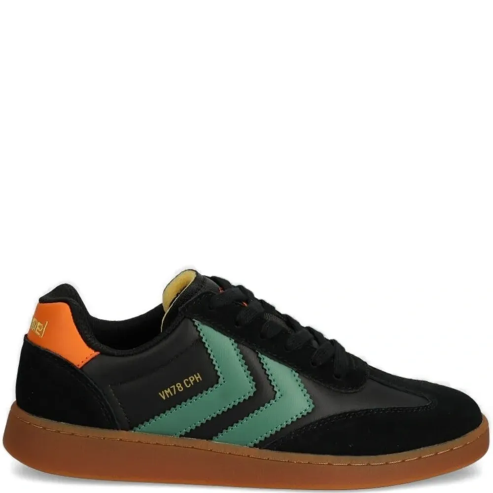 Кроссовки в стиле колор-блок