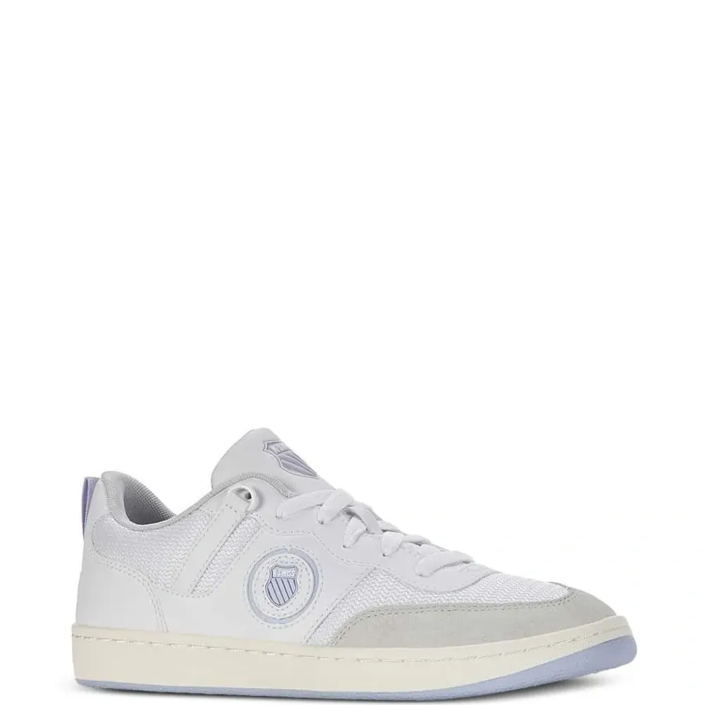 Кроссовки с сетчатыми вставками