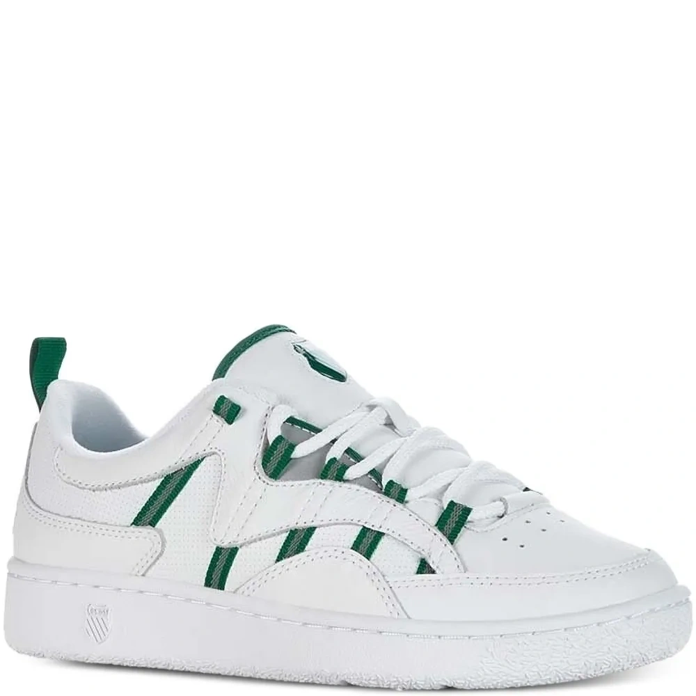 Кроссовки с полосками