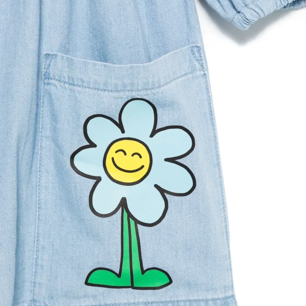 джинсовое платье с цветочным декором