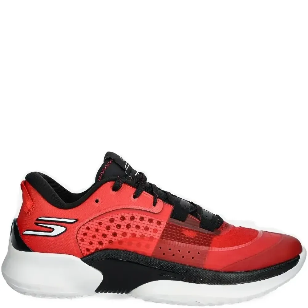 Кроссовки с перфорацией