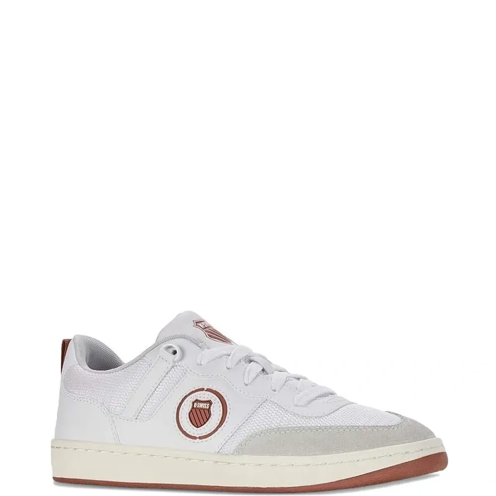 Кроссовки с сетчатыми вставками