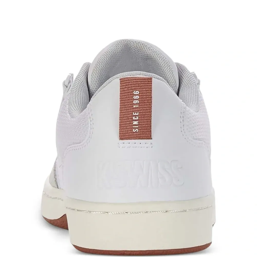 Кроссовки с сетчатыми вставками