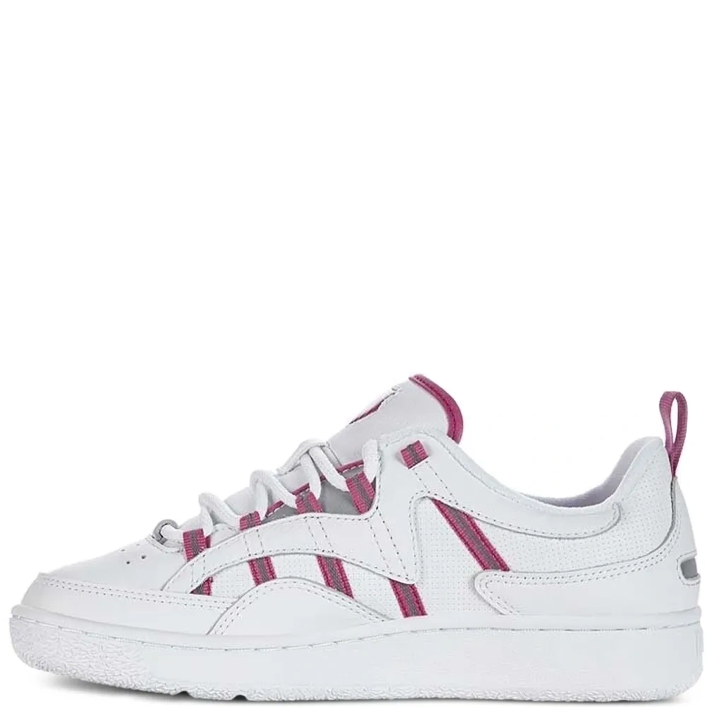 Кроссовки с полосками