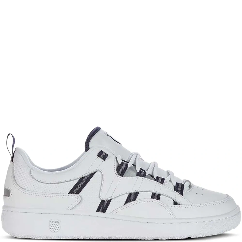 кроссовки с полосками