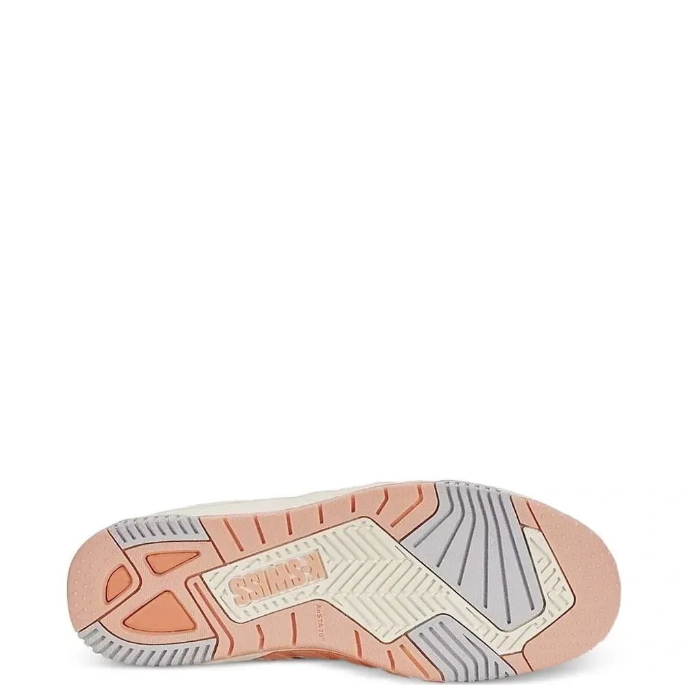 Кроссовки с полосками Кроссовки с полосками