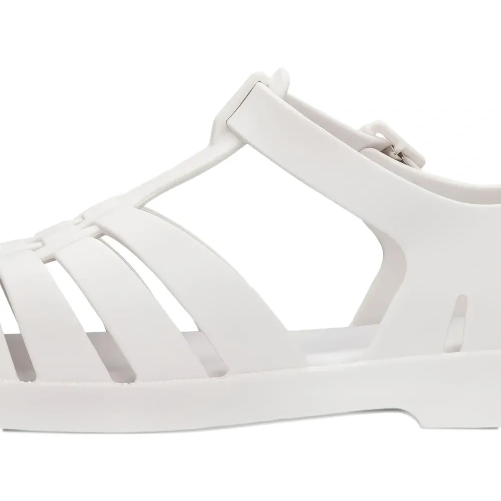 Сандалии с ремешками