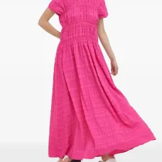 Фактурное платье миди со сборками