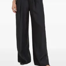 Широкие брюки со складками