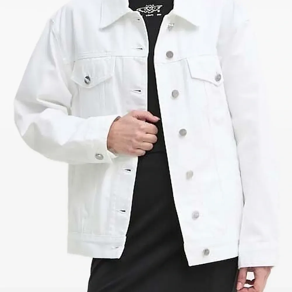 Топ с высоким воротником