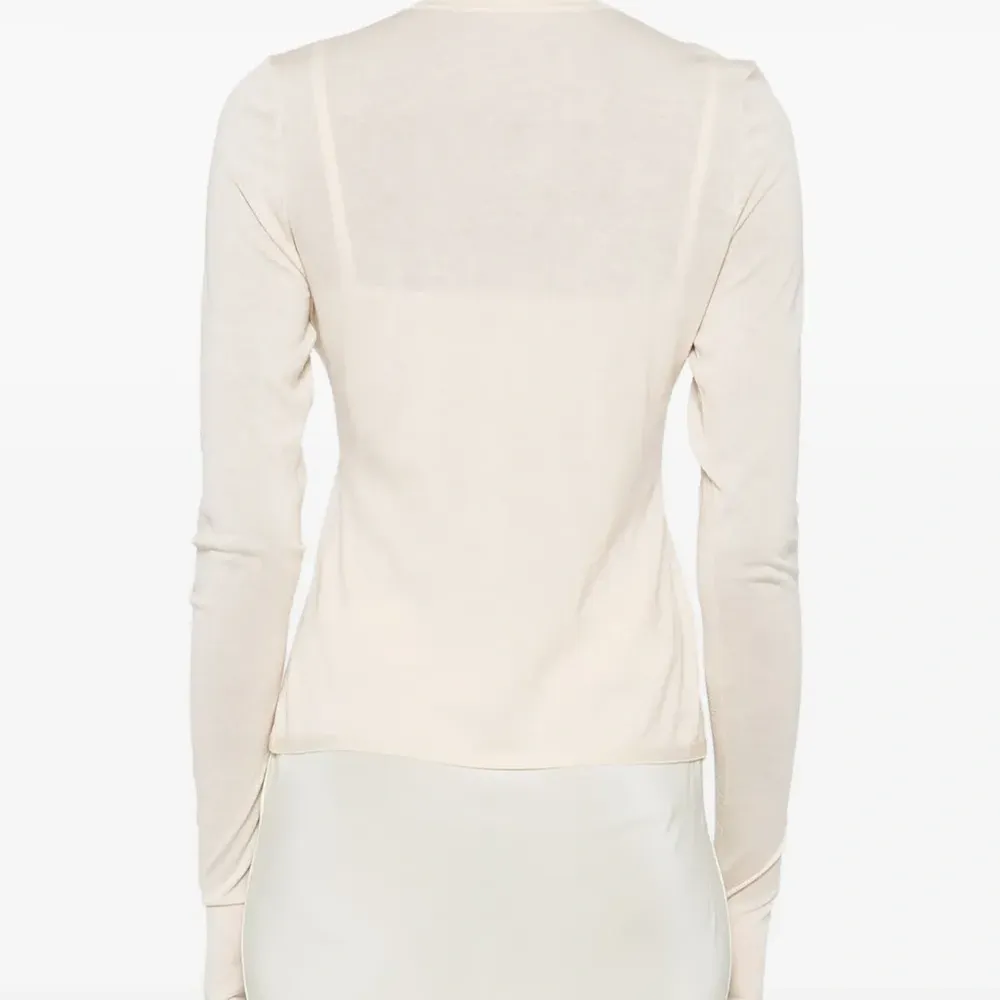 Кардиган на пуговицах