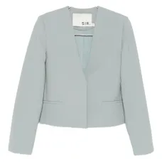 Блейзер с V-образным вырезом