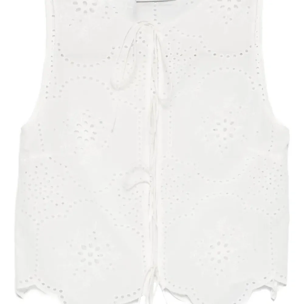 Топ с завязками и вышивкой