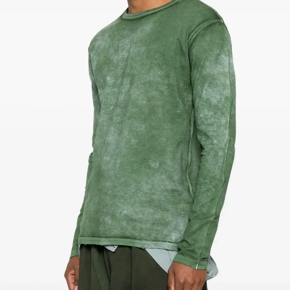 Футболка с длинными рукавами