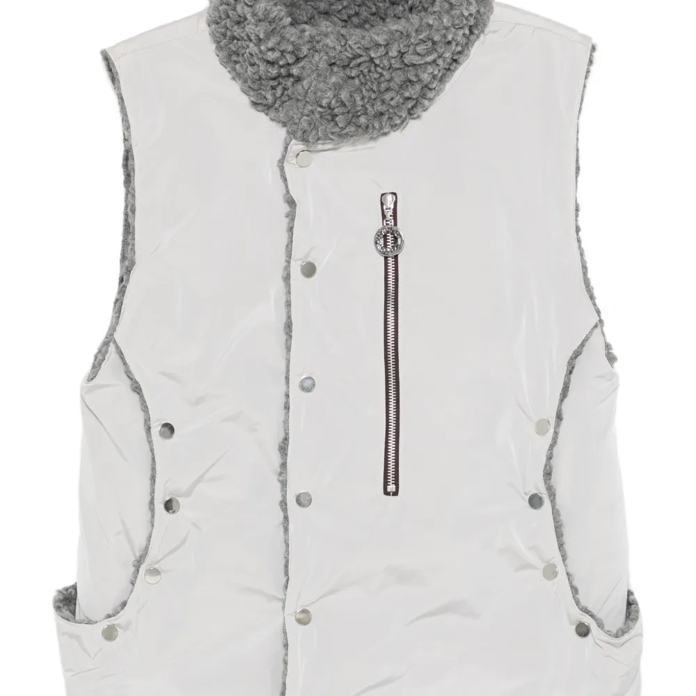 Жилет с флисовой отделкой