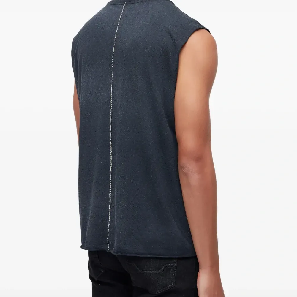 Топ без рукавов Топ без рукавов