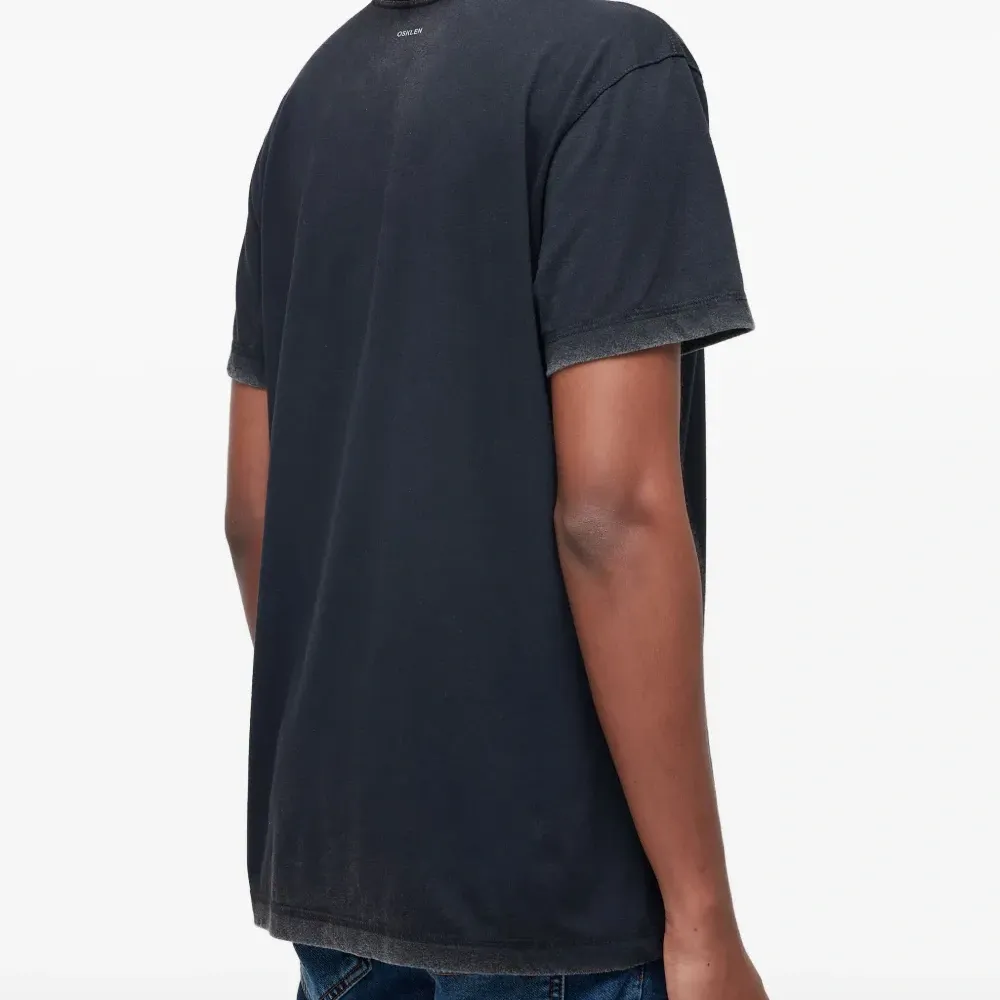 Футболка с круглым вырезом