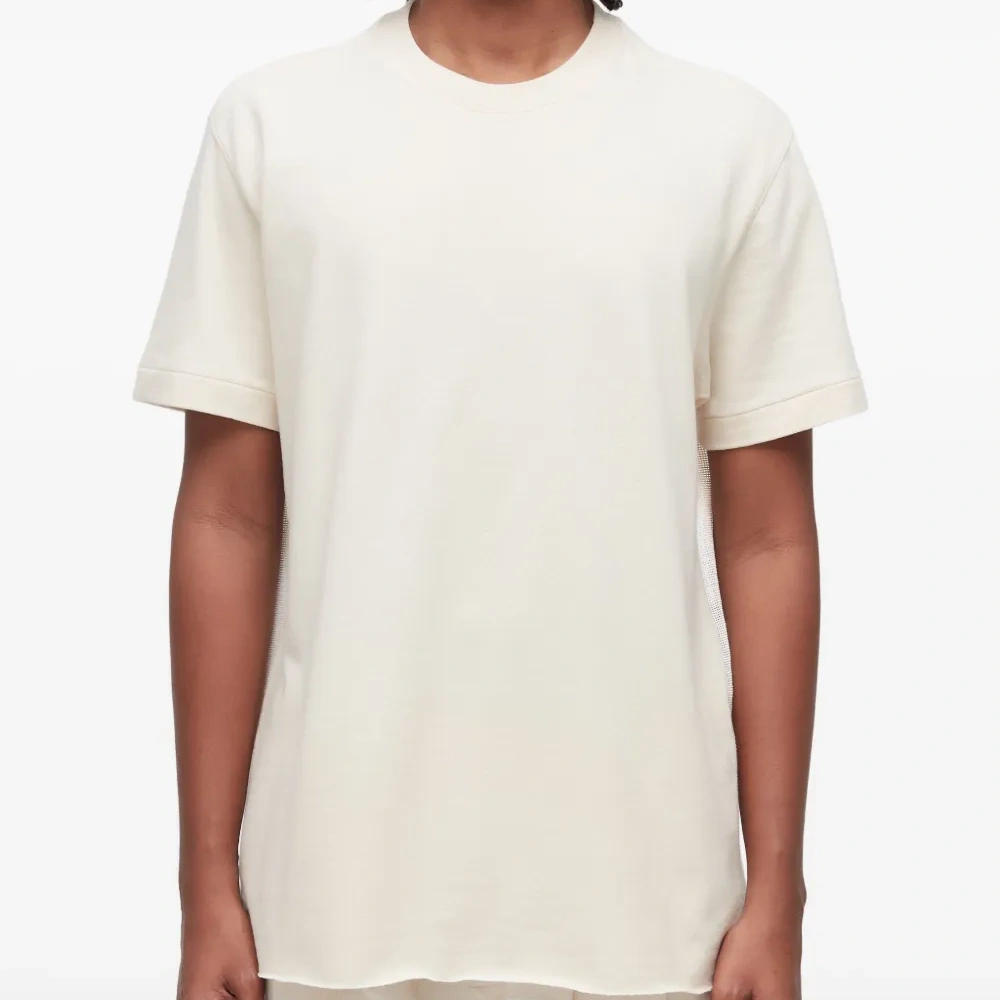 Футболка с круглым вырезом