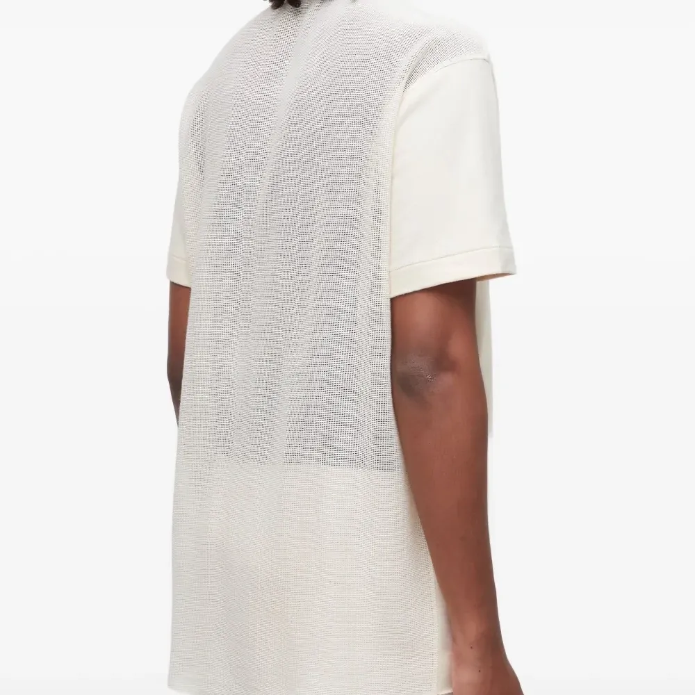 Футболка с круглым вырезом