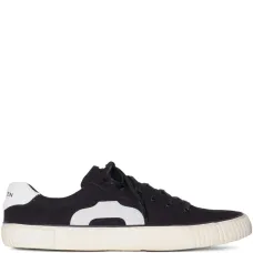 Кроссовки на шнуровке