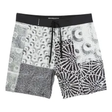 Шорты с цветочным принтом в технике пэчворк