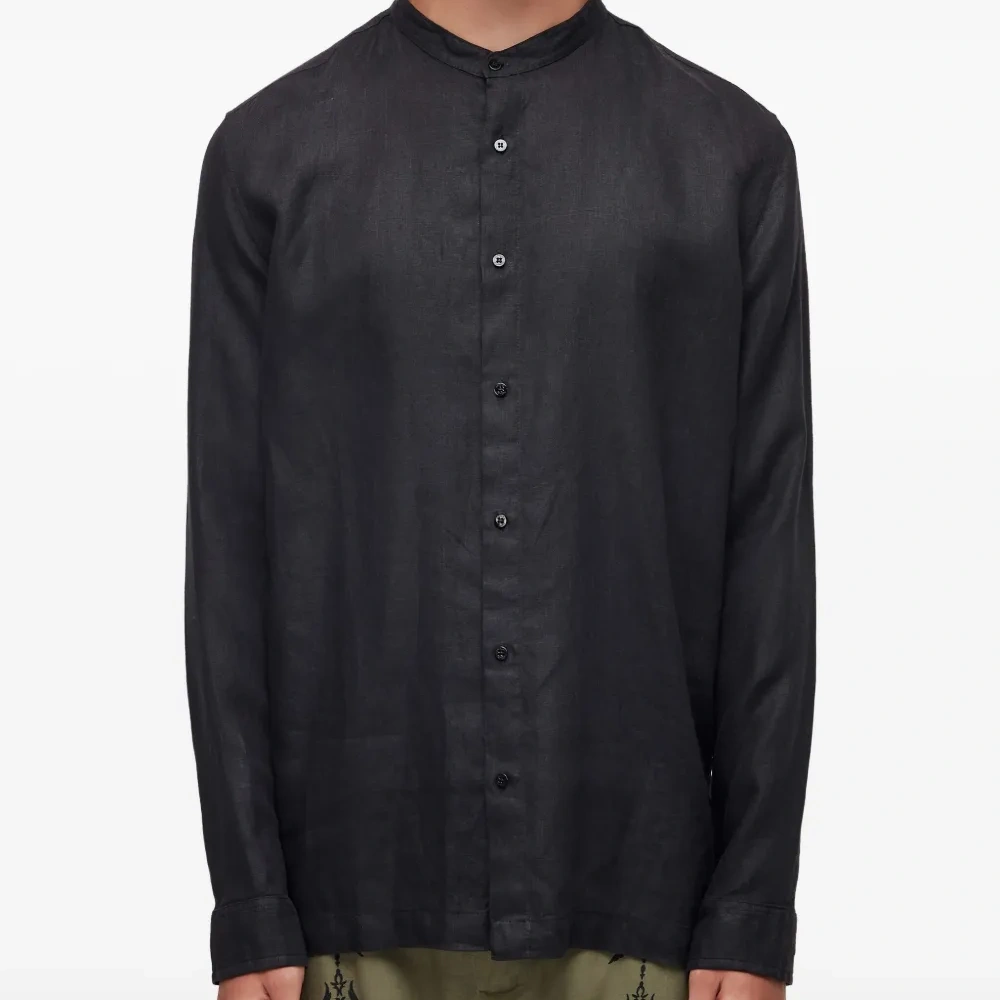 Льняная рубашка с вышивкой