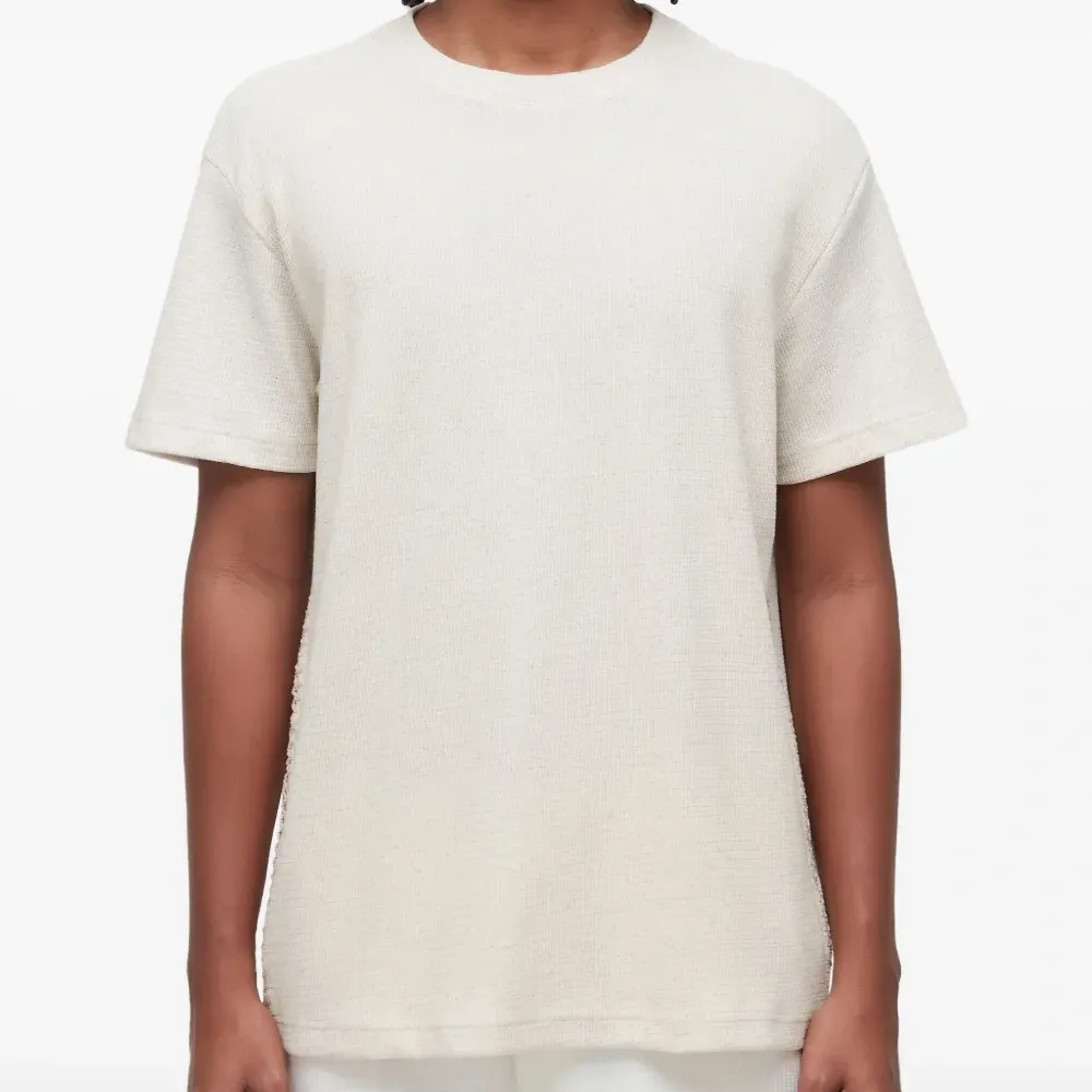 Футболка с круглым вырезом