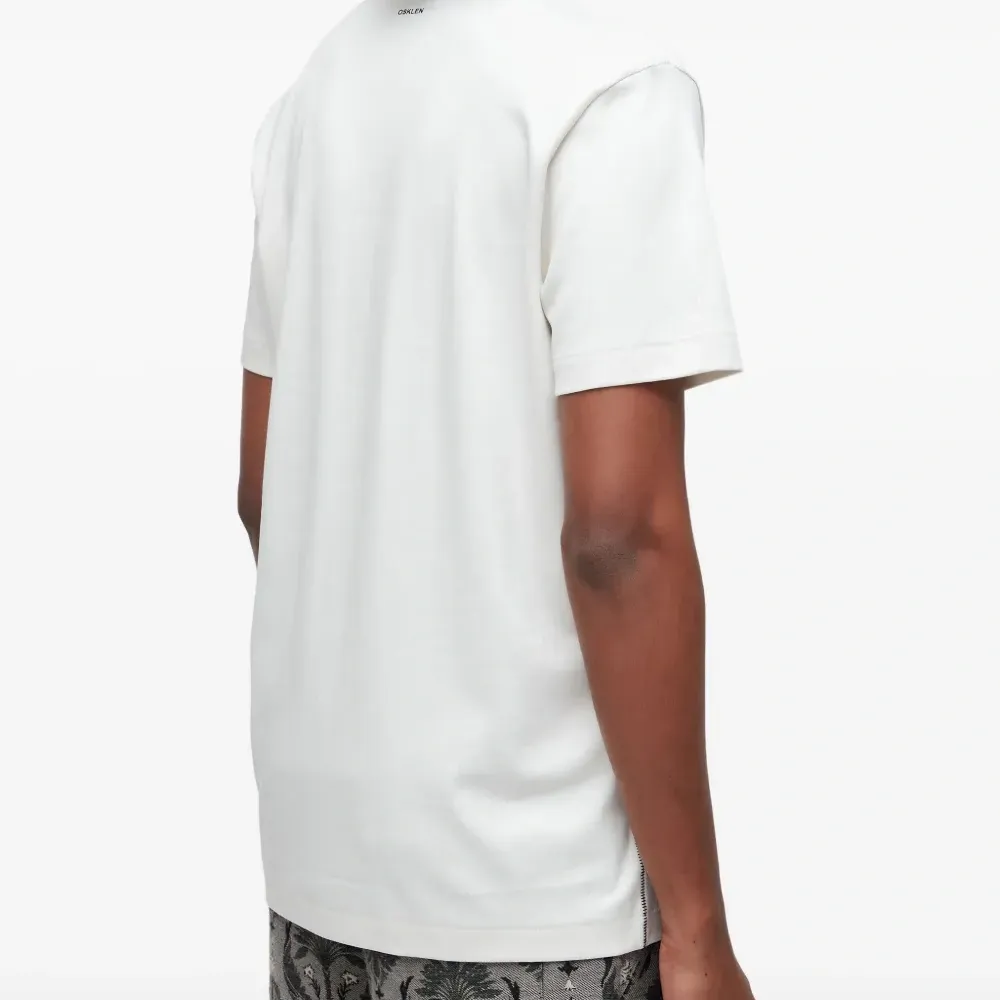 Футболка с круглым вырезом Футболка с круглым вырезом